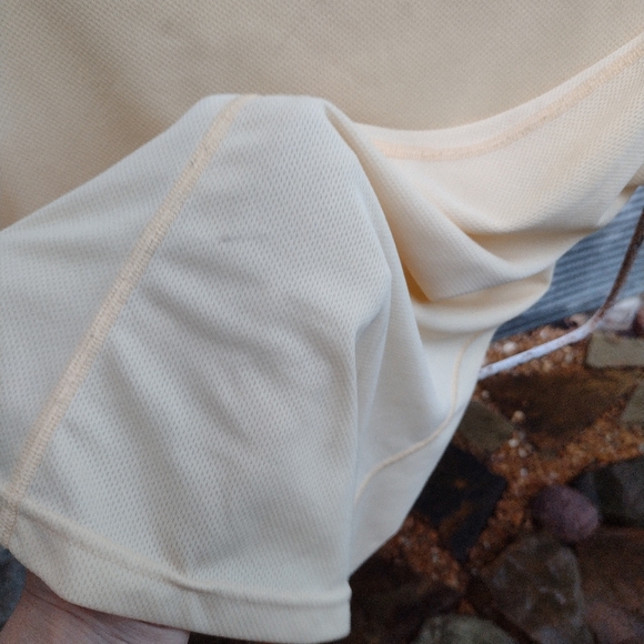 XL Irideon yellow equestrian zip top - Picture 7 of 8